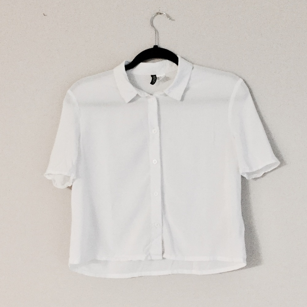 White crop top